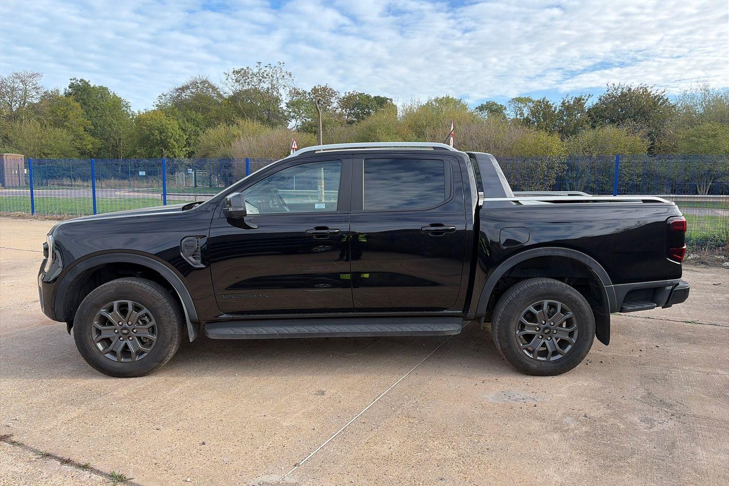 Ford RANGER Photo 22