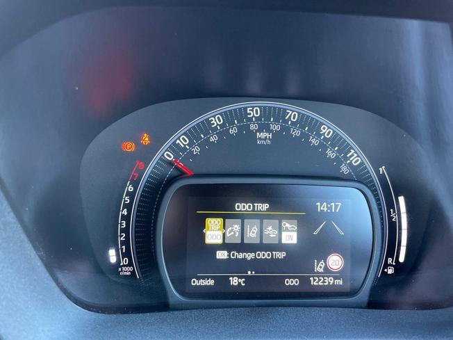 TOYOTA Aygo X Photo 15