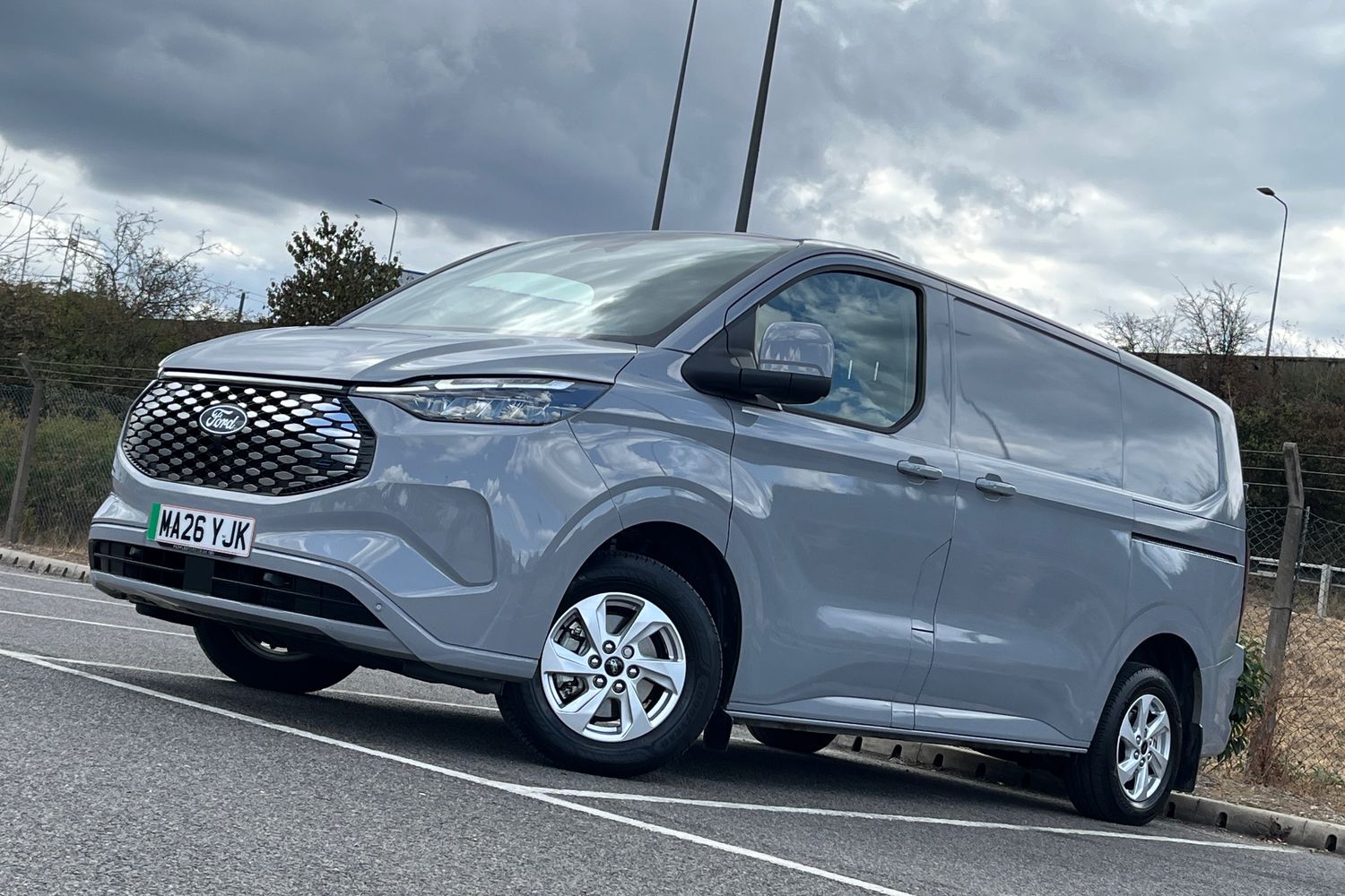 Ford E-TRANSIT CUSTOM Photo 24
