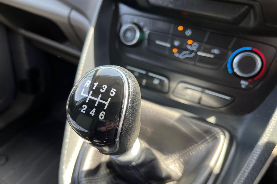 Used Ford TRANSIT CONNECT MA71WHT 22