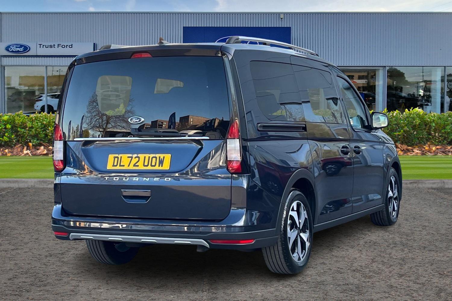 Ford TOURNEO CONNECT Photo 3