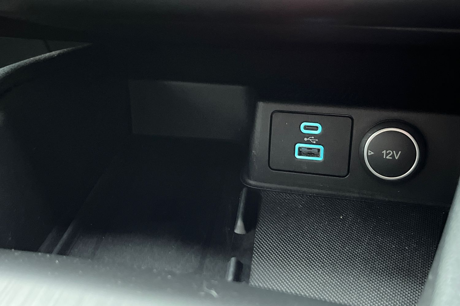 Ford KUGA Photo 31