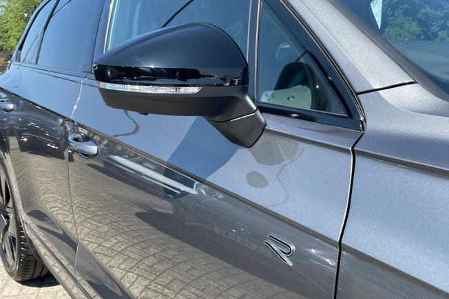 VOLKSWAGEN Touareg Photo 20