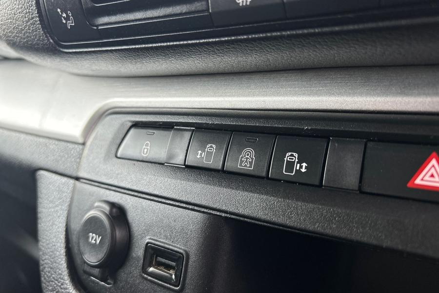 Peugeot TRAVELLER Photo autoimg-be7e669330a550ab4e7f8fcfd687bcb5c7907e4d.jpg
