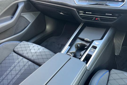 Volkswagen Passat Photo autoimg-be7eb0eefe024a6966f256215369a09e0819c66a.jpg
