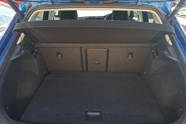 VOLKSWAGEN T-Roc Photo 12