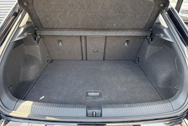 VOLKSWAGEN T-Roc Photo 12
