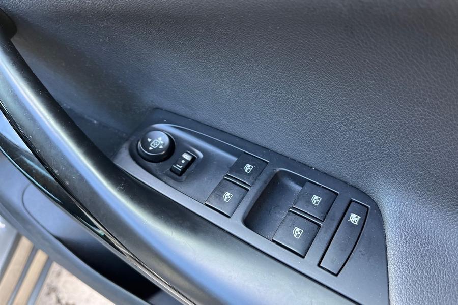 Vauxhall ASTRA Photo autoimg-be81bfecdd0c6b9ca2f430918e560dd265bde78e.jpg