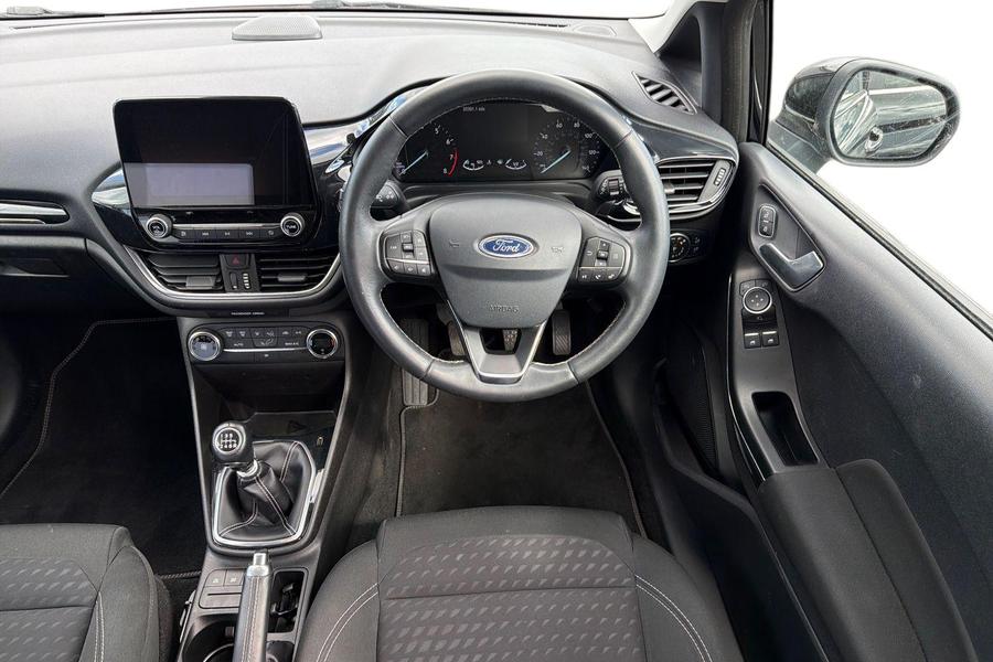 Ford FIESTA Photo autoimg-be82e22d949ab6a381343bb724fafc622f2416b1.jpg