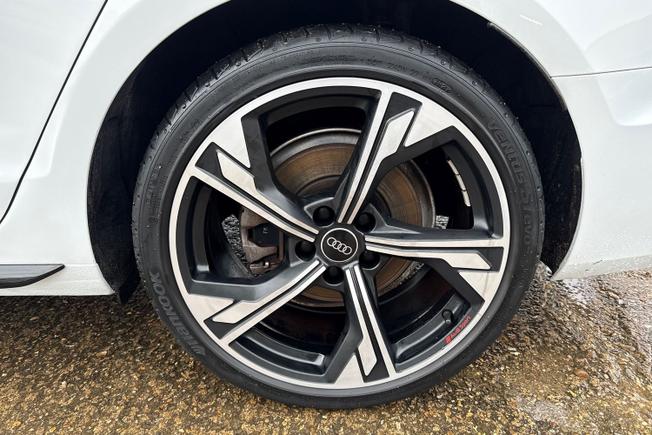 AUDI A4 Avant Photo 49