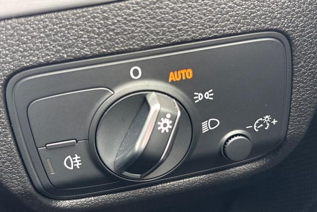 Audi Q2 Photo 33