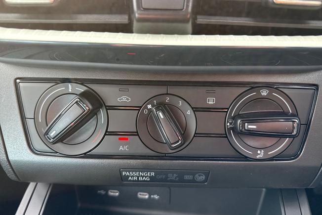 SEAT Ibiza Photo 22