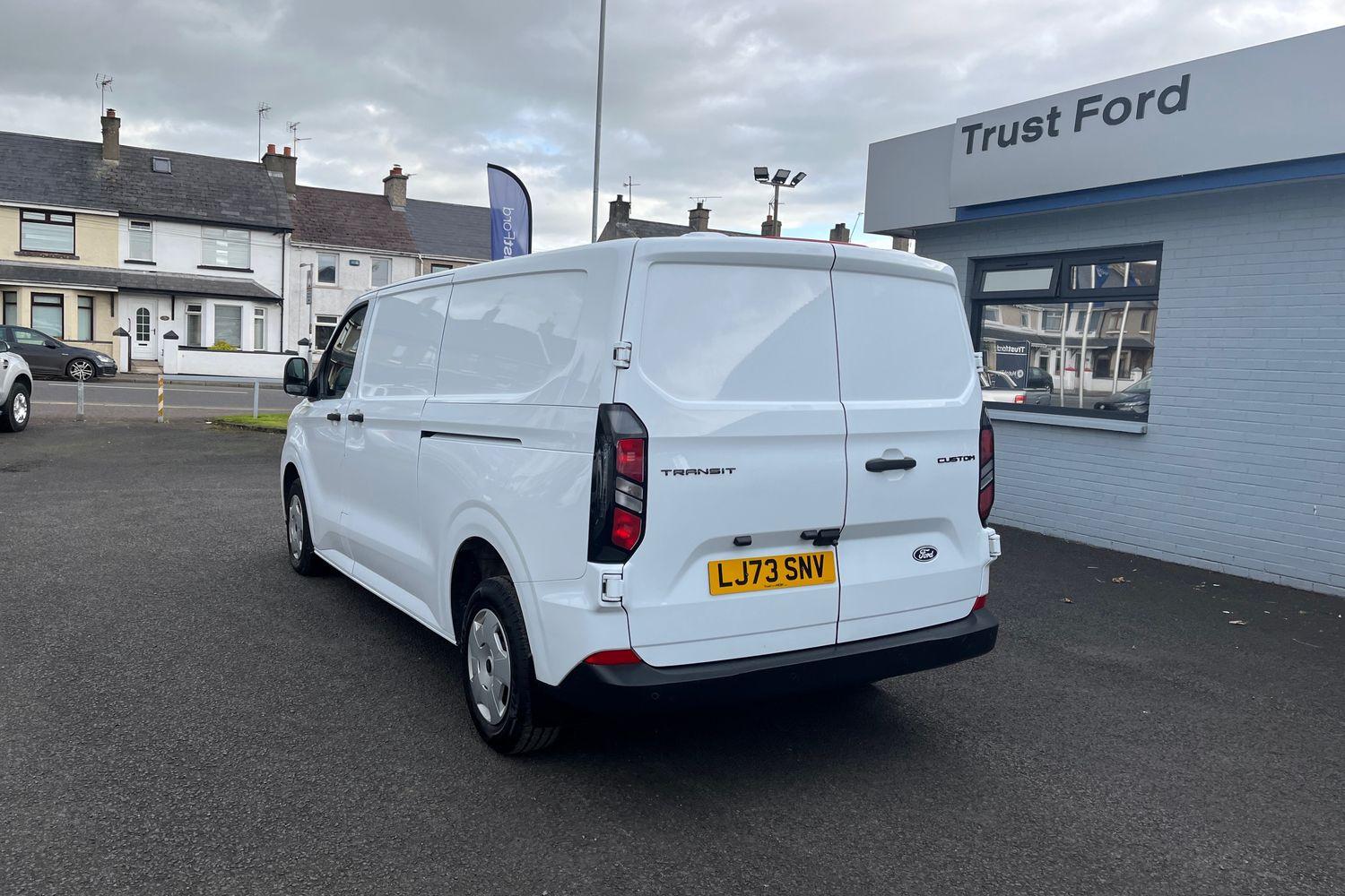 Ford TRANSIT CUSTOM Photo 6