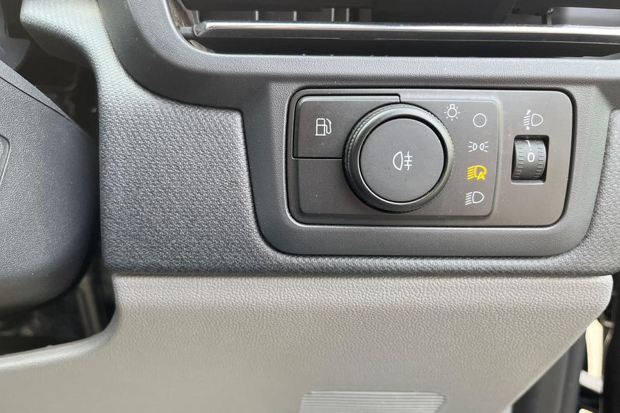 Ford TOURNEO CUSTOM Photo autoimg-be8d6bd1ae54c4e3b841263e7edb219af61254f9.jpg