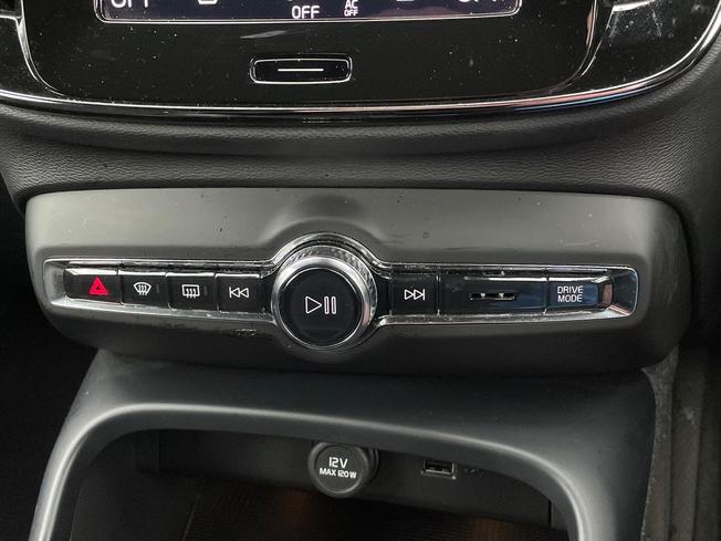VOLVO Xc40 Photo 44