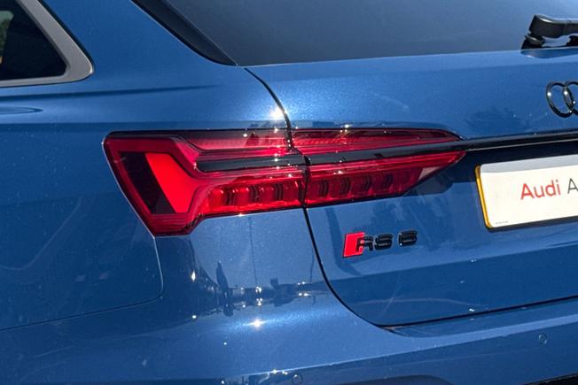 Audi RS6 Avant Photo 50