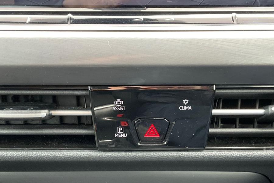 Volkswagen GOLF Photo autoimg-be95a3878e8b049c350351a18a45095ad097fae6.jpg