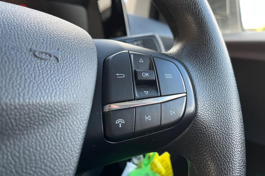 Used Ford TRANSIT COURIER LE24JNN 30
