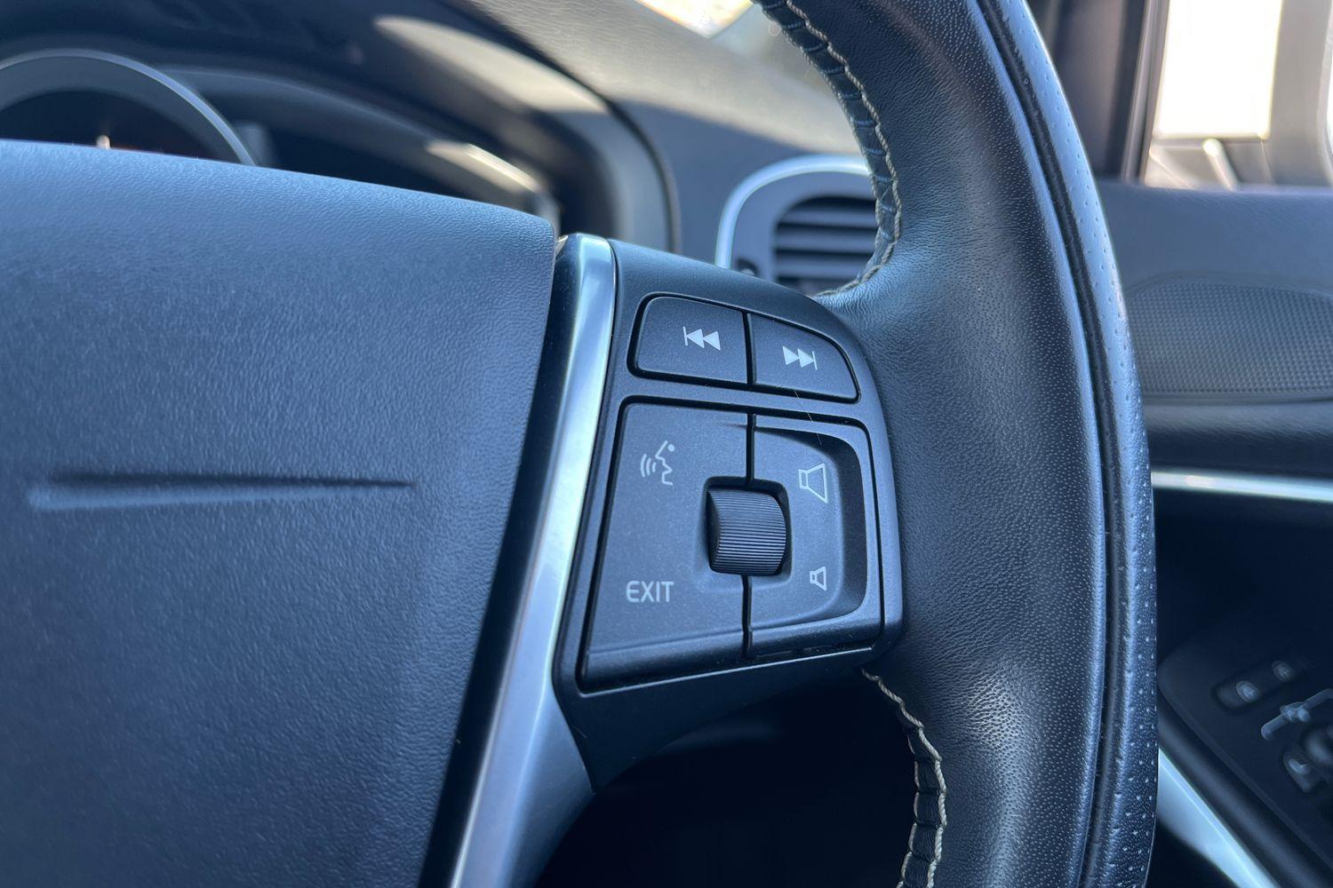 Volvo V40 Photo 33