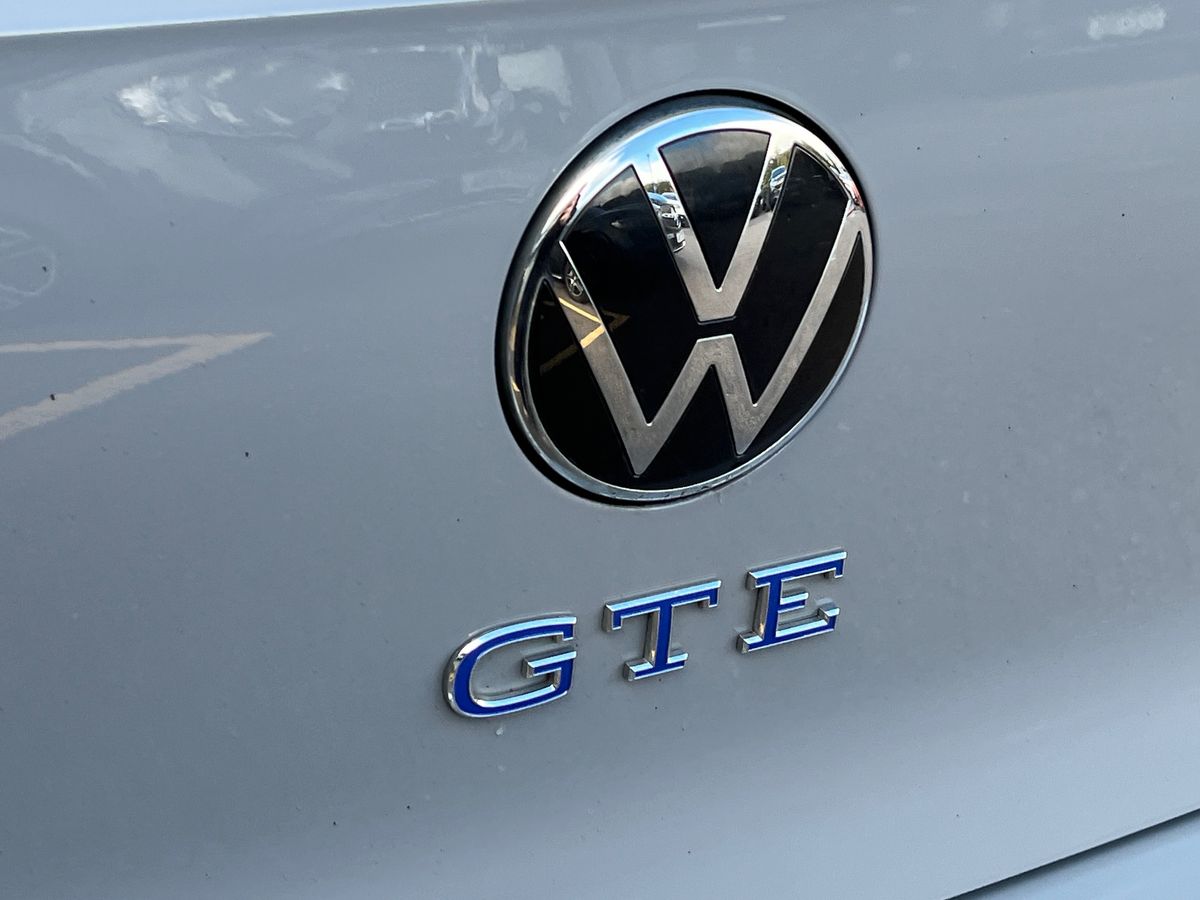 Volkswagen Golf Photo 22