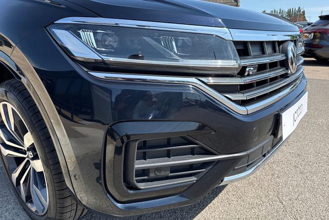 VOLKSWAGEN Touareg Photo 23