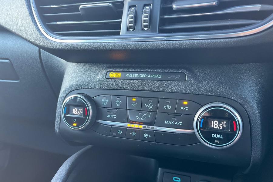 Ford KUGA Photo autoimg-be9bdb0969213ff58b98903256d9803c19ac62b0.jpg