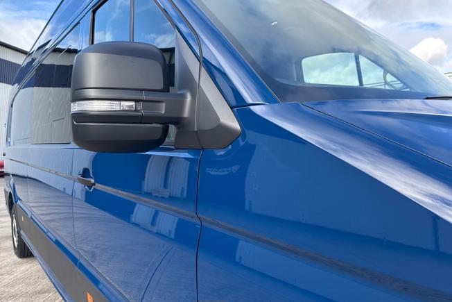 VOLKSWAGEN Crafter Photo 20