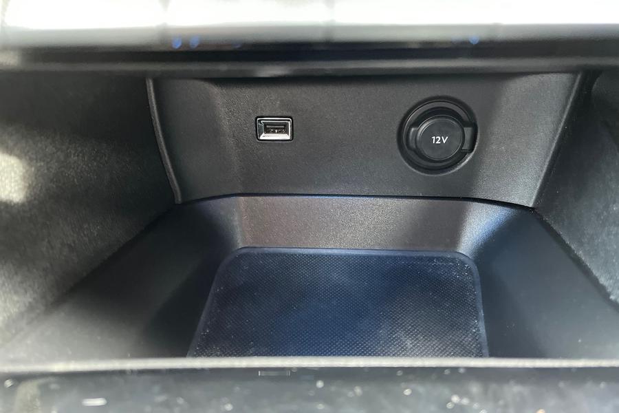 Peugeot 3008 Photo autoimg-be9d1568d5f38330e5b00961a98026351b4c6441.jpg