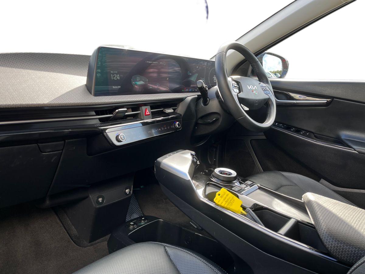 Kia EV6 Photo 2