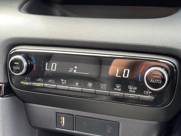 Mazda Mazda2 HYBRID Photo autoimg-bea1a04f812becda24b70c3cfe69fb52cbc577a2.jpg