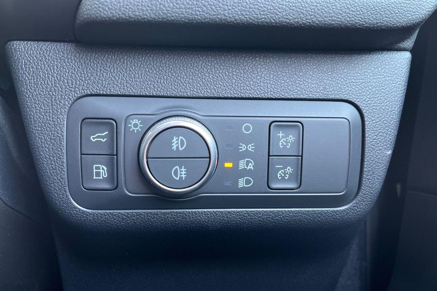 Ford Kuga Photo autoimg-bea1cd39f911a43c211d33fb1277a1b25f2771c2.jpg
