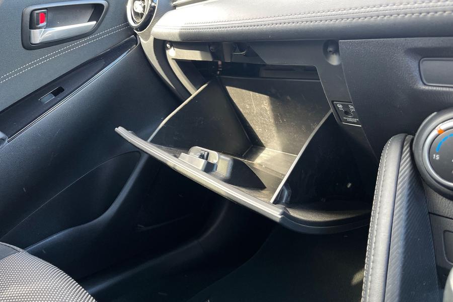 Mazda 2 Photo autoimg-bea2a8edac6e0a8bd83c7068df09c235b1aec3e2.jpg