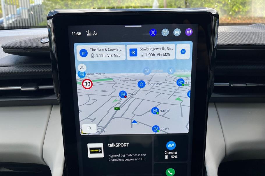 Used Ford Explorer 26