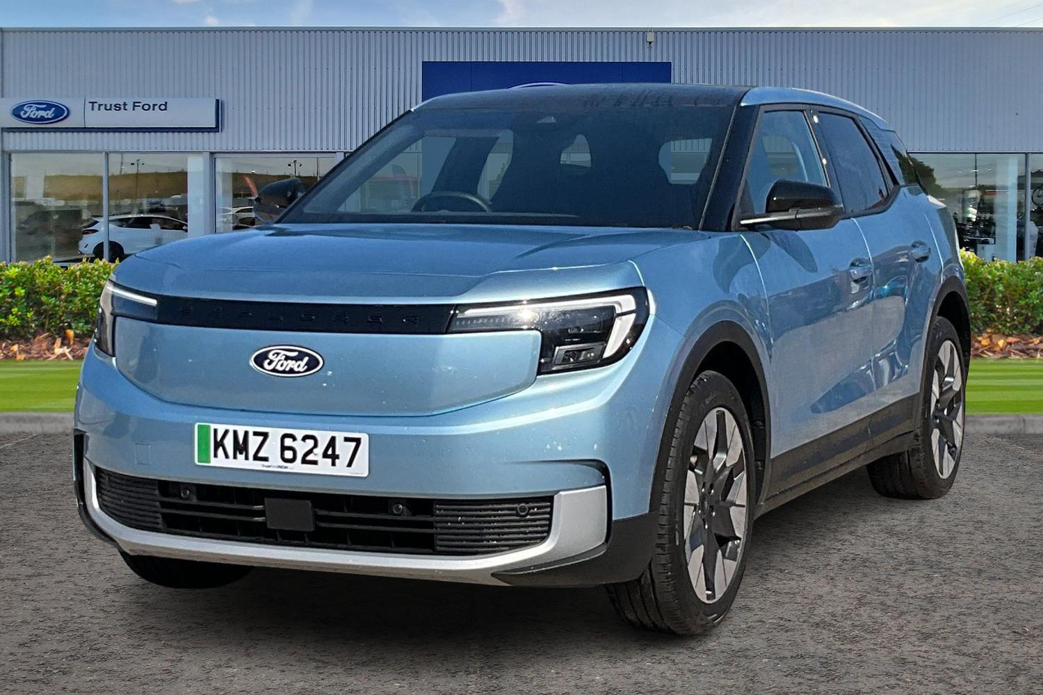 Ford Explorer Photo 4
