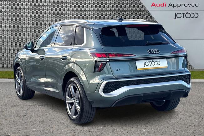 AUDI Q3 Photo 3