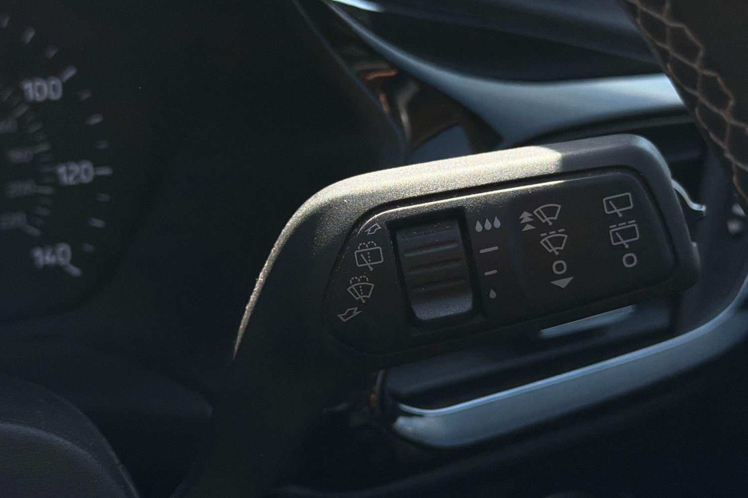 Ford FIESTA Photo 14