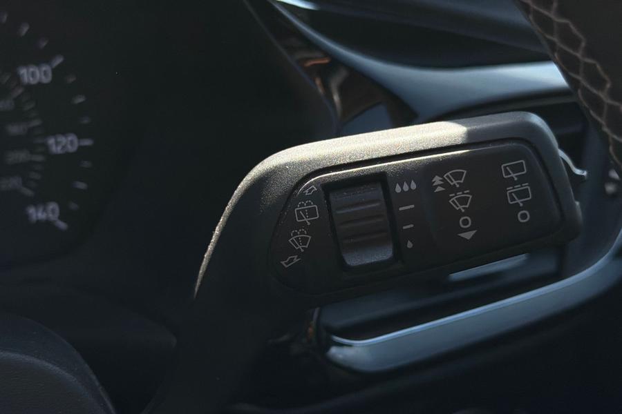 Ford FIESTA Photo autoimg-bebb8b9044f85ff46375baf4042ae8307d69fe81.jpg