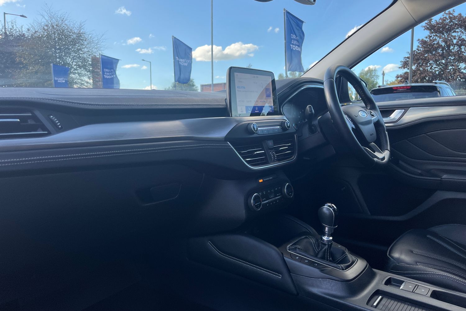 Ford Focus Photo 17