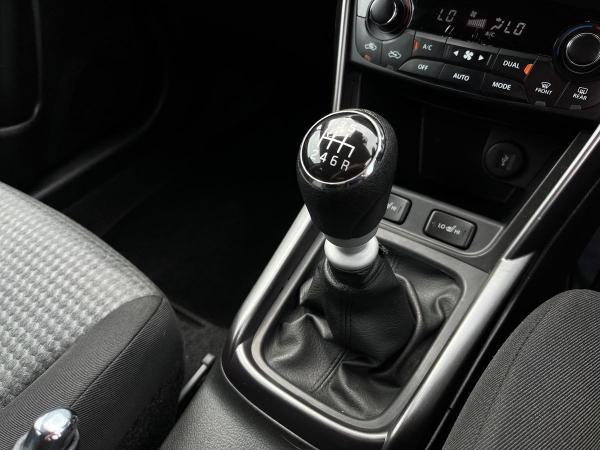 Suzuki S-Cross Photo autoimg-bec171d2d048a1d5366f45a820475e6cc110f000.jpg