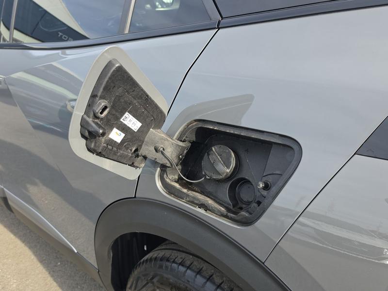 Used Peugeot 2008 ISZ7271 32