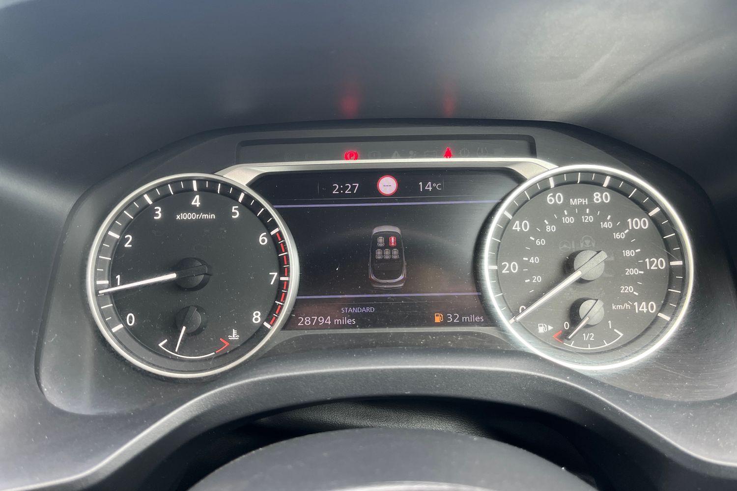 Nissan QASHQAI Photo 12
