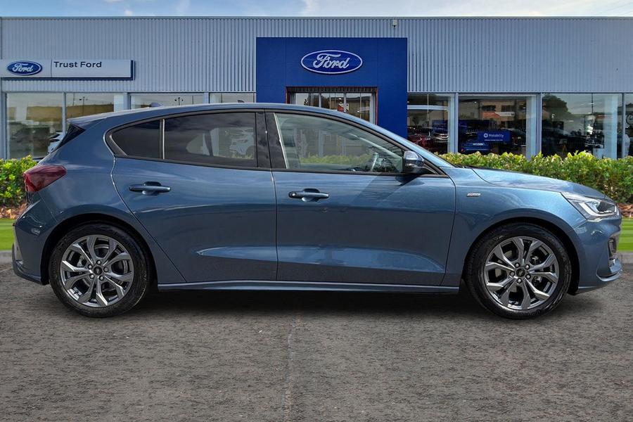 Ford FOCUS Photo autoimg-bec72f4b375da72c80f71177e741ac93e194eaed.jpg
