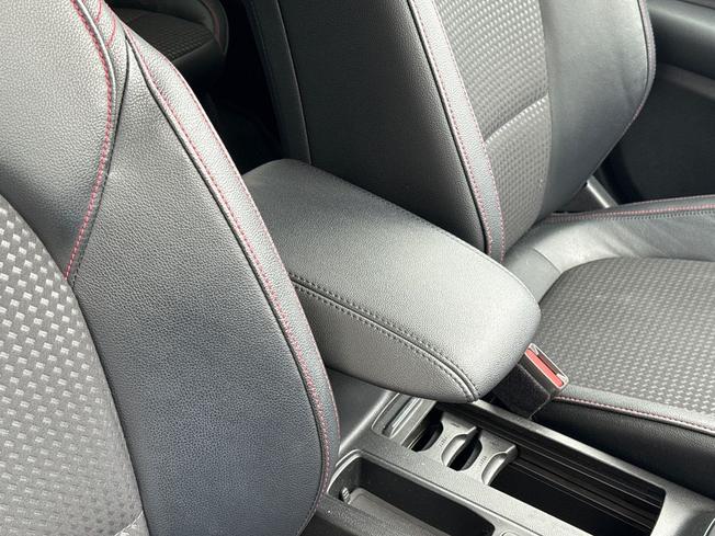 FORD Focus Photo 46