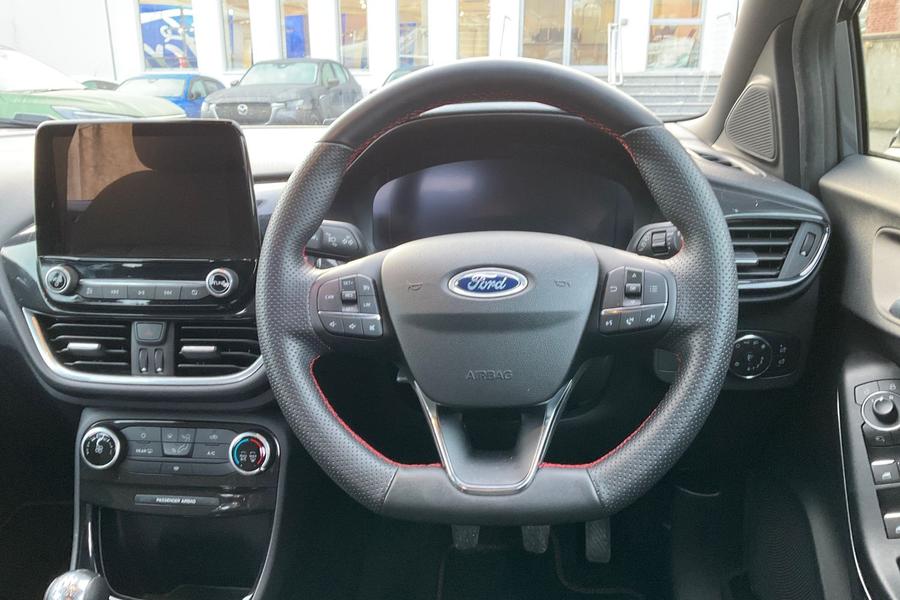 Ford PUMA Photo autoimg-bec970bf3bdb0e3af73bc36fef5f42d7aa4aeba3.jpg