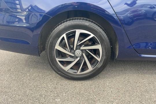 Volkswagen Golf Photo autoimg-becd5119d47f79fa4b86d315c707c0751061e666.jpg
