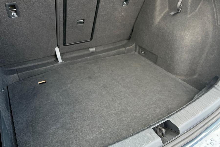 SEAT Ateca Photo autoimg-bed0412ab406689c9f9c0dea47748aedbdcb2240.jpg