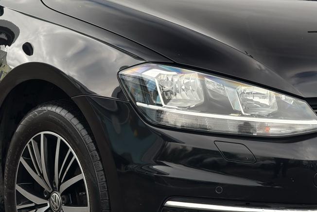 VOLKSWAGEN Golf Photo 19