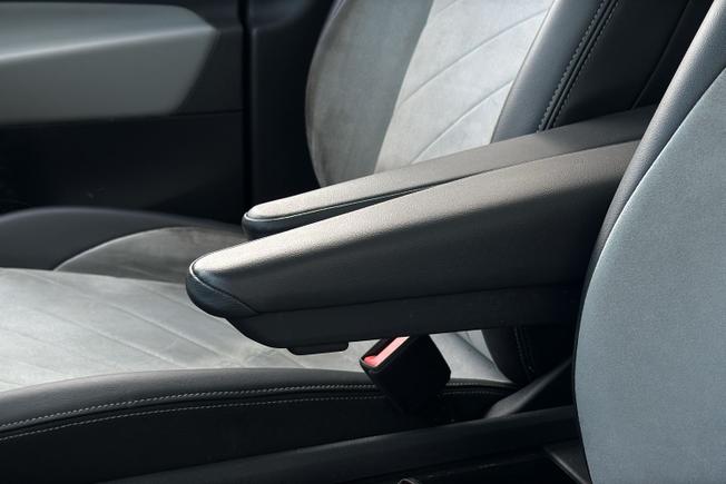VOLKSWAGEN ID.3 Photo 42