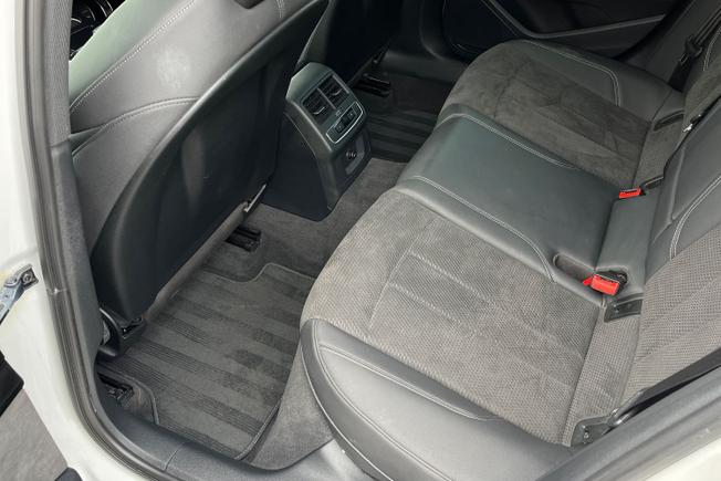 AUDI A4 Photo 48