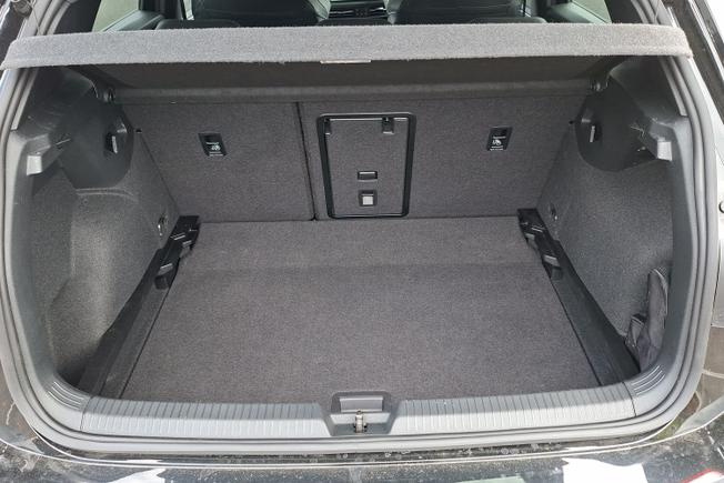 VOLKSWAGEN Golf Photo 12